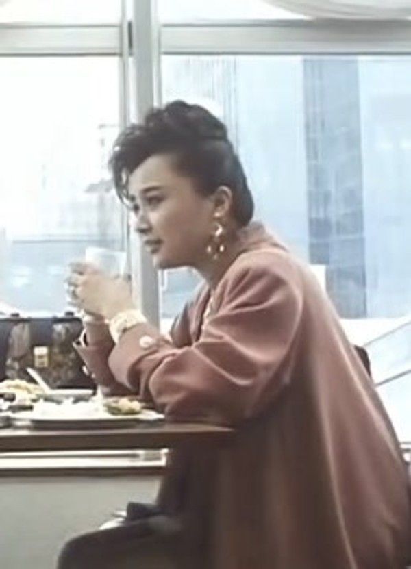 留守女士}
